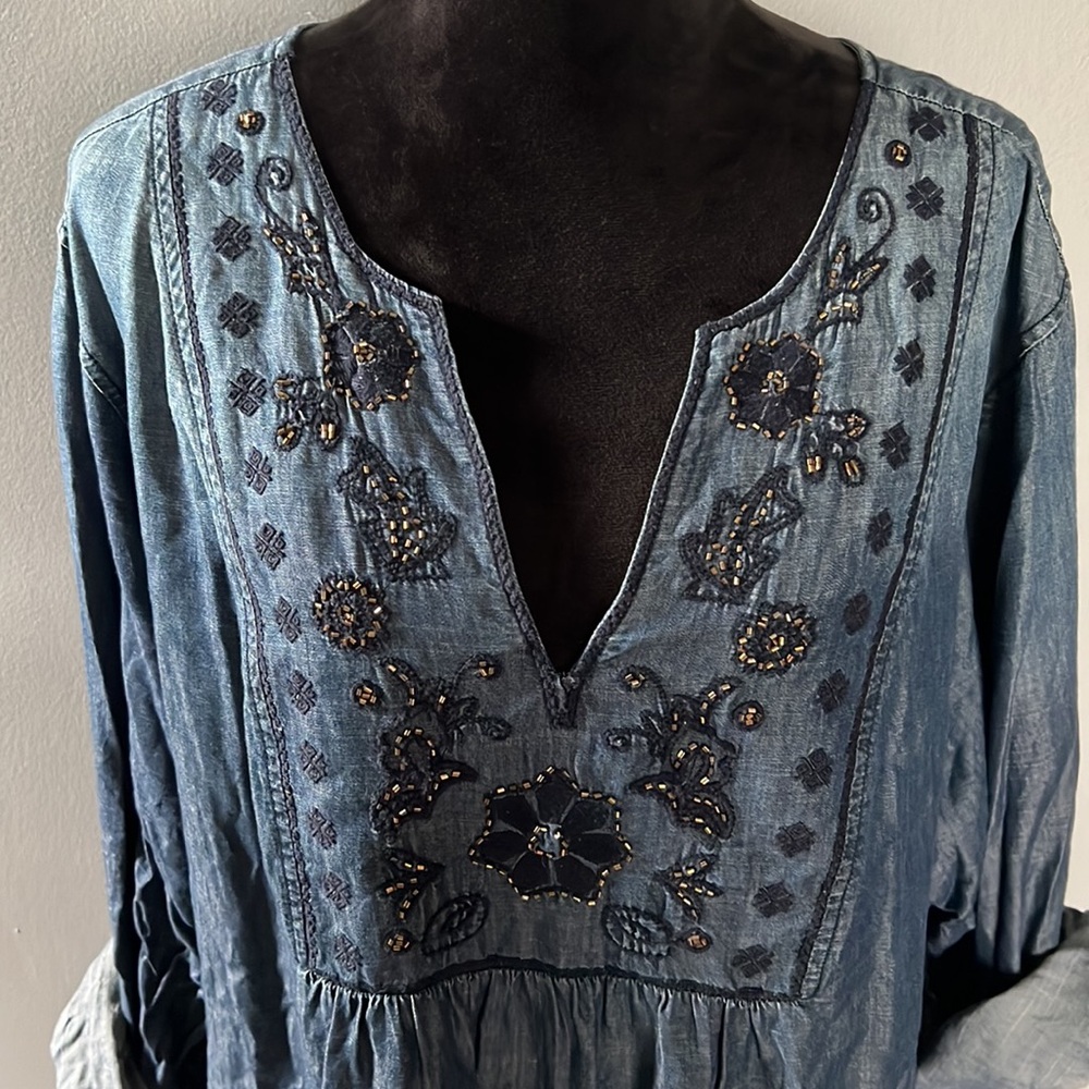 Gorgeous Vintage America Navy Blue with Embroidery and Gold Bead Blouse or Dress - Picture 6 of 11